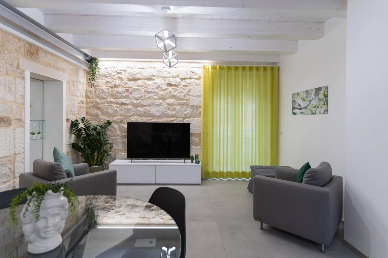 Lovely Modern Apartment Modica Eksteriør billede